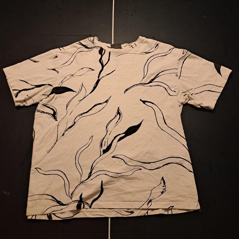 H&M Men's Black and White T-shirt